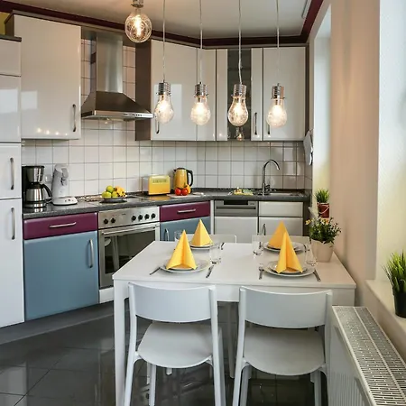 Magnificent In With Balcony 公寓