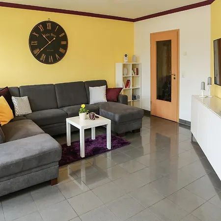 Apartment Magnificent In With Balcony